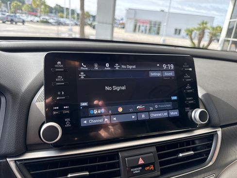 Used 2021 Honda Accord EX-L image 22