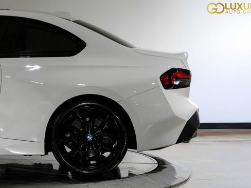 Used 2024 BMW 230i Coupe w/ Convenience Package image 15