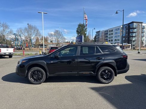 Used 2023 Subaru Outback Wilderness image 2