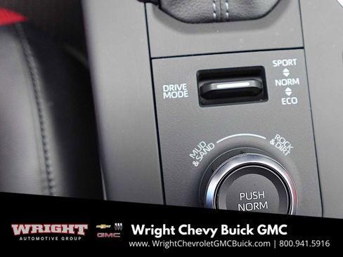 Used 2024 Toyota Highlander XSE image 22