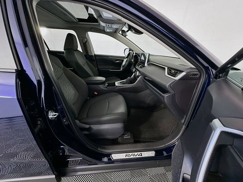 Certified 2025 Toyota RAV4 XLE w/ Convenience Package FWD image 28