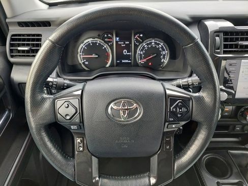 Used 2024 Toyota 4Runner TRD Off-Road Premium image 31