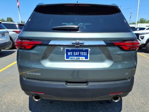 Used 2023 Chevrolet Traverse LT FWD image 6