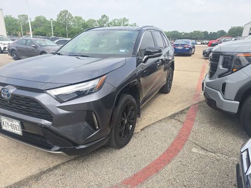 Used 2024 Toyota RAV4 XSE w/ Advanced Technology Package AWD/4WD image 1