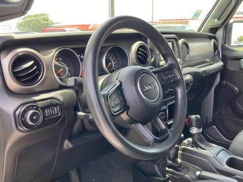Used 2021 Jeep Wrangler Unlimited Sport AWD/4WD image 7