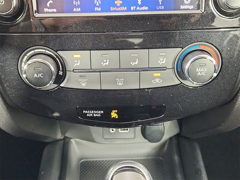 Used 2022 Nissan Rogue Sport S image 21