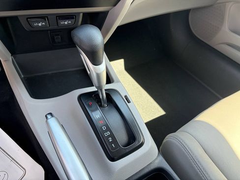 Used 2012 Honda Civic EX-L image 13