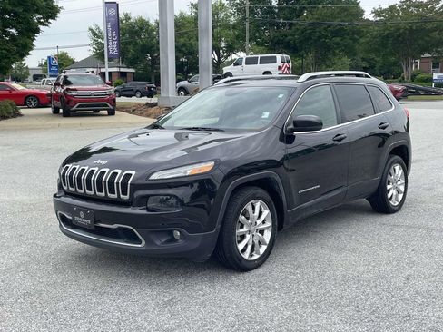 Used 2016 Jeep Cherokee Limited FWD image 3