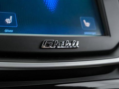 Used 2016 Maserati Ghibli RWD image 28