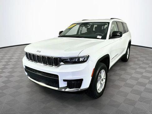 Used 2023 Jeep Grand Cherokee L Laredo w/ Luxury Tech Group I AWD/4WD image 5