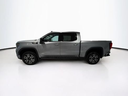 Used 2025 GMC Sierra 1500 AT4 w/ AT4 Premium Package AWD/4WD image 4