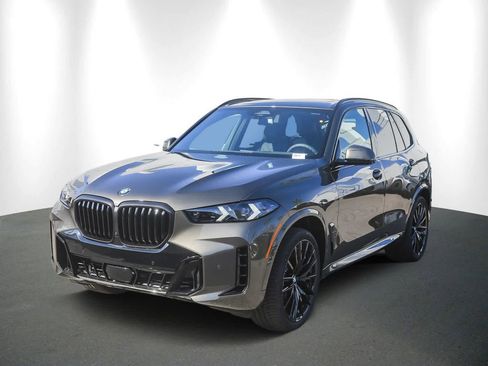 New 2026 BMW X5 sDrive40i w/ M Sport Package image 3