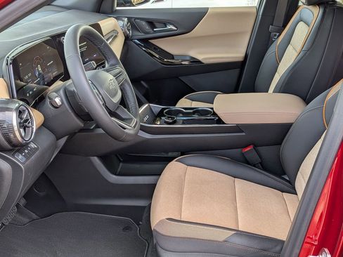 New 2026 Chevrolet Equinox ACTIV w/ Convenience Package III image 18