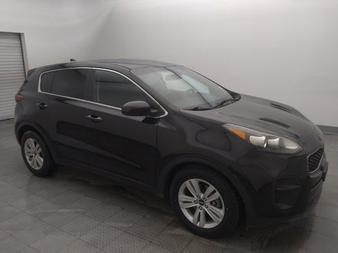 Used 2018 Kia Sportage LX FWD image 11