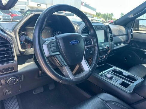 Used 2021 Ford Expedition XLT RWD image 12