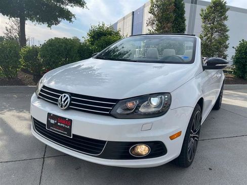 Used 2014 Volkswagen Eos FWD image 3
