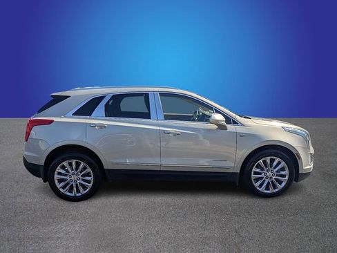Used 2017 Cadillac XT5 Platinum AWD/4WD image 6