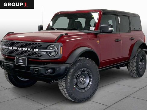 New 2025 Ford Bronco Badlands image 1