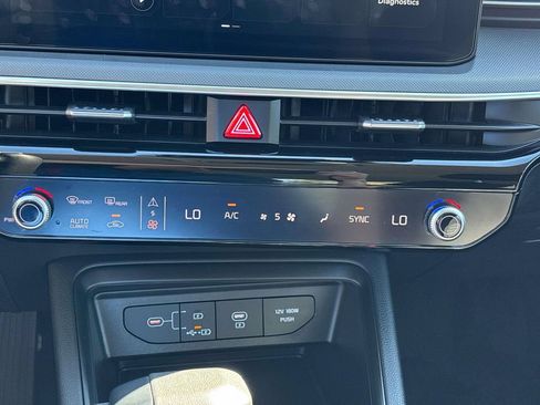Used 2025 Kia K5 LXS FWD image 22