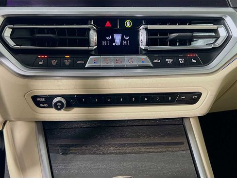 Used 2021 BMW 330i xDrive 330i xDrive w/ Convenience Package image 16