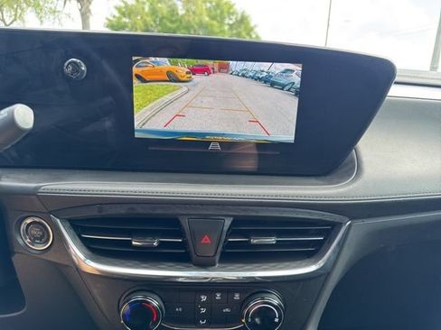 Used 2025 Buick Encore GX Preferred FWD image 27