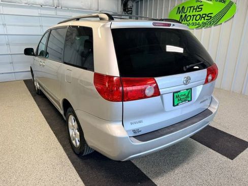 Used 2007 Toyota Sienna LE FWD image 4