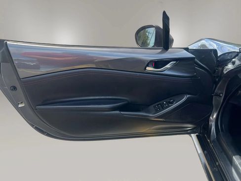 Used 2018 MAZDA MX-5 Miata Grand Touring RWD image 11