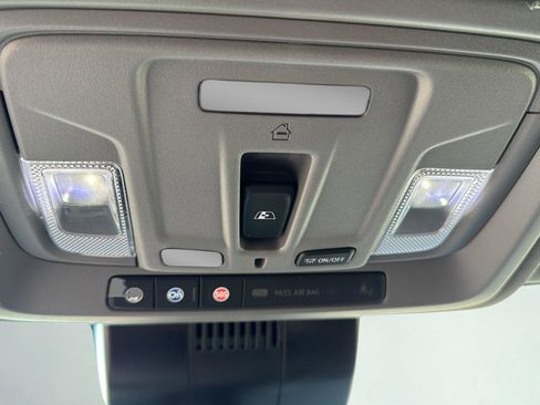 New 2026 GMC Sierra 1500 SLE AWD/4WD image 17