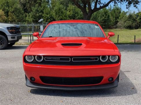 Used 2023 Dodge Challenger R/T w/ Plus Package image 8