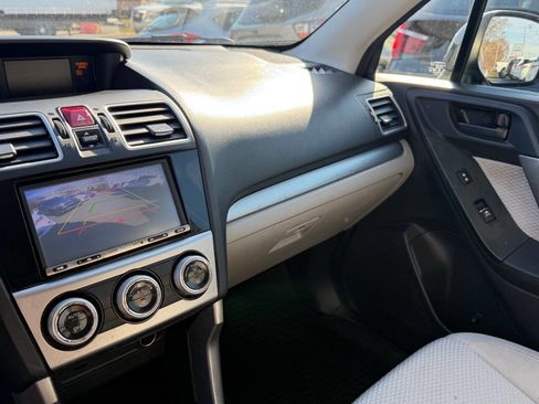 Used 2018 Subaru Forester 2.5i Premium image 18