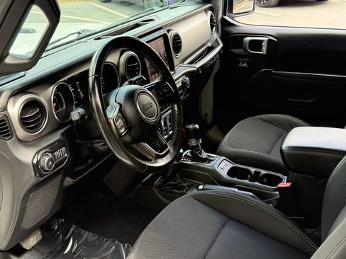 Used 2021 Jeep Wrangler Sport image 26