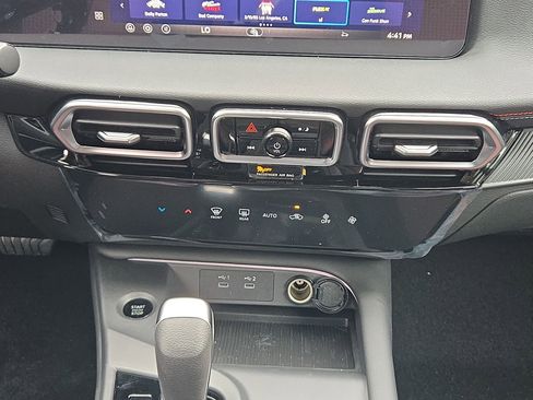New 2026 Nissan Sentra SR FWD image 15