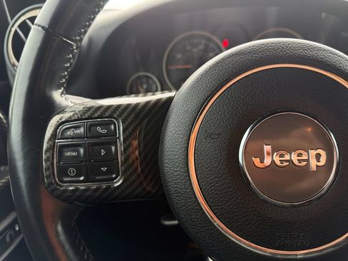 Used 2017 Jeep Wrangler Unlimited Sahara AWD/4WD image 24