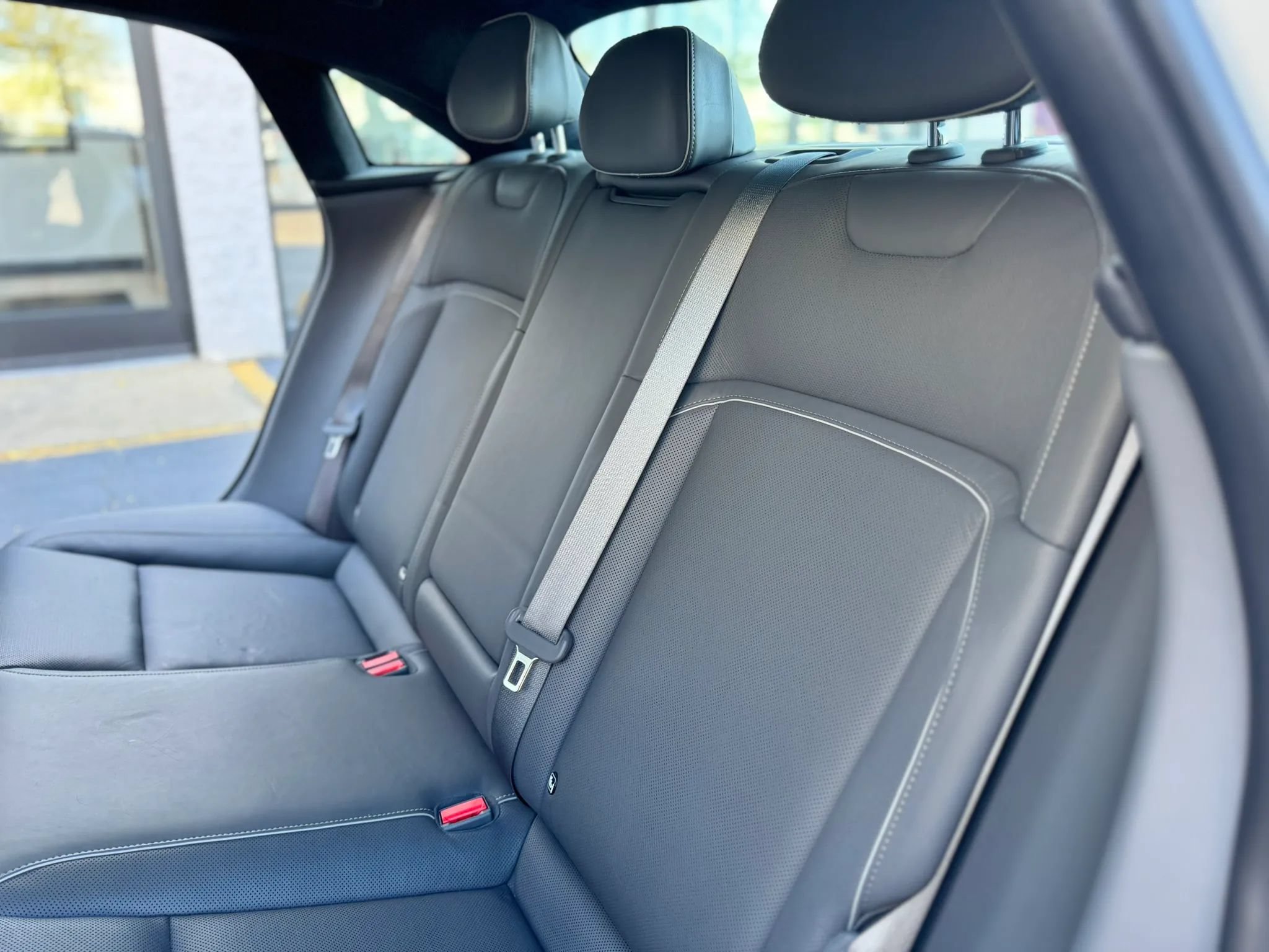 Used 2023 Lucid Air Touring AWD/4WD image 23