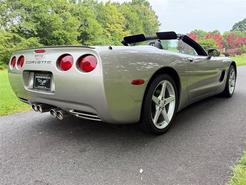 Used 1999 Chevrolet Corvette Convertible w/ Memory Pkg RWD image 38