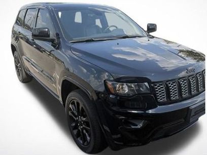 Used 2018 Jeep Grand Cherokee Altitude
