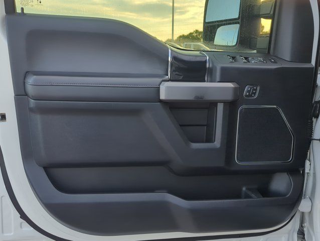 Used 2020 Ford F450 Platinum w/ FX4 Off-Road Package AWD/4WD image 7