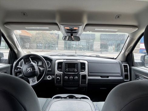 Used 2018 RAM 1500 Classic SLT AWD/4WD image 11