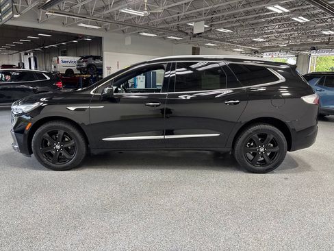 Used 2023 Buick Enclave Essence w/ Experience Buick Package AWD/4WD image 4