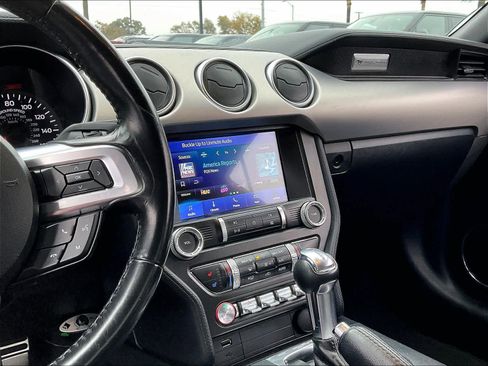 Used 2022 Ford Mustang Premium image 8