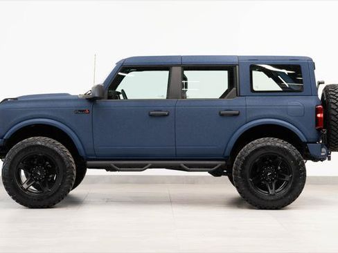 Used 2025 Ford Bronco 4-Door AWD/4WD image 11