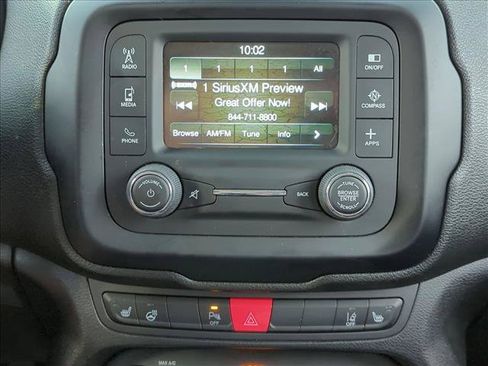 Used 2017 Jeep Renegade Latitude w/ Advanced Technology Group AWD/4WD image 13