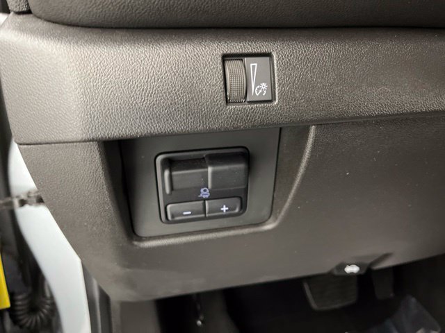 Used 2024 Chevrolet Colorado LT RWD image 32