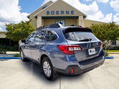 Used 2018 Subaru Outback 2.5i Premium AWD/4WD image 3