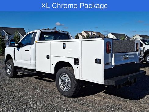 New 2025 Ford F350 XL w/ XL Chrome Package image 4