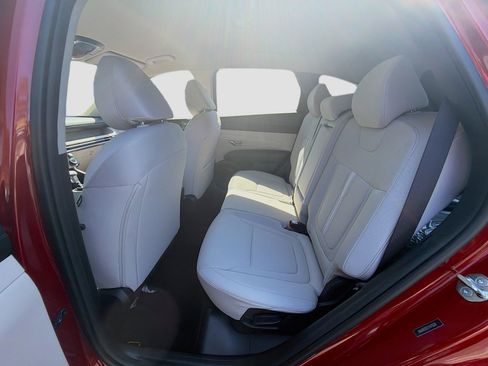 New 2026 Hyundai Tucson SEL FWD image 18