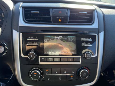 Used 2018 Nissan Altima 2.5 S w/ S Convenience Package image 11