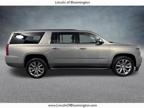Used 2017 Chevrolet Suburban LT AWD/4WD image 8