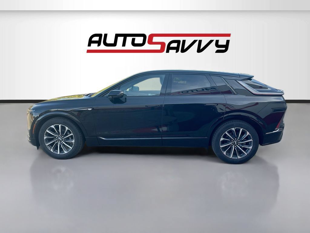 Used 2025 Cadillac Lyriq Sport AWD/4WD image 4