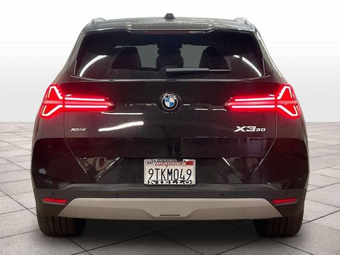 Used 2025 BMW X3 xDrive30i w/ Premium Package image 7